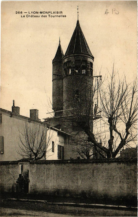 CIL Monplaisir - Le chateau des Tournelles avant sa destruction en 1960