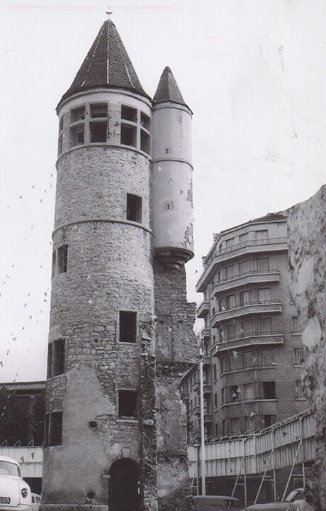CIL Monplaisir - Le chateau des Tournelles avant sa destruction en 1960