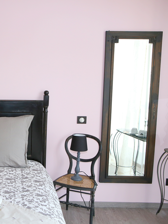 Aux Pierres Magiques - chambre gypse - photo @Sylvie_Ollon